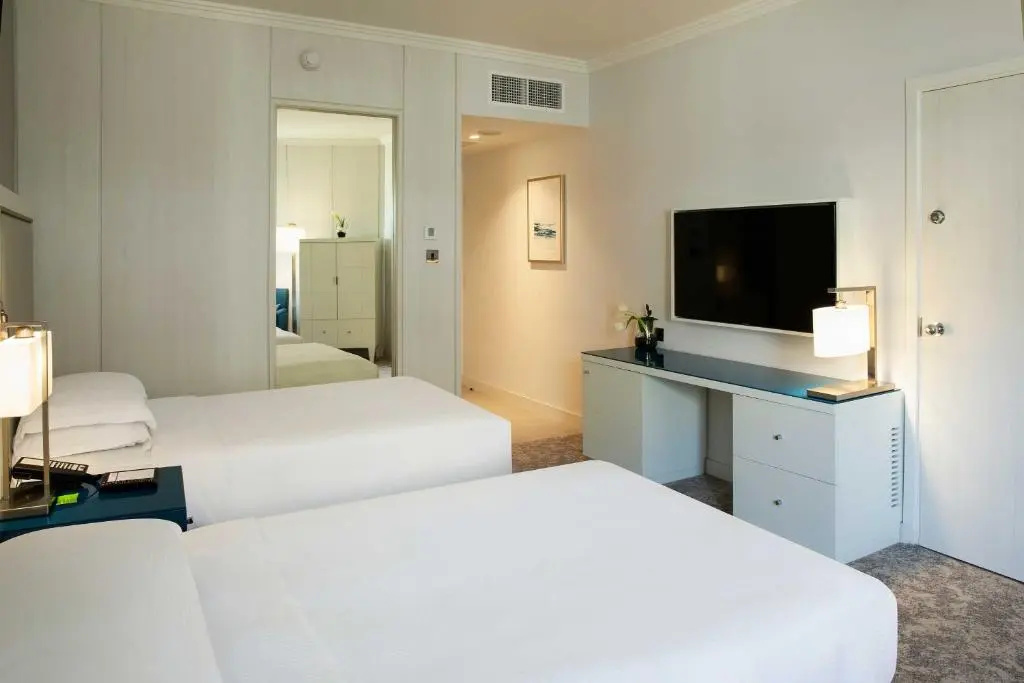 Beach Rotana Hotel - Chambres