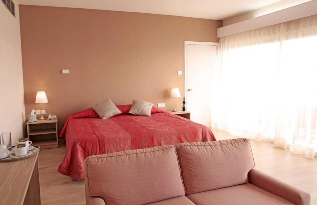 Poseidonia Beach Hotel — фото