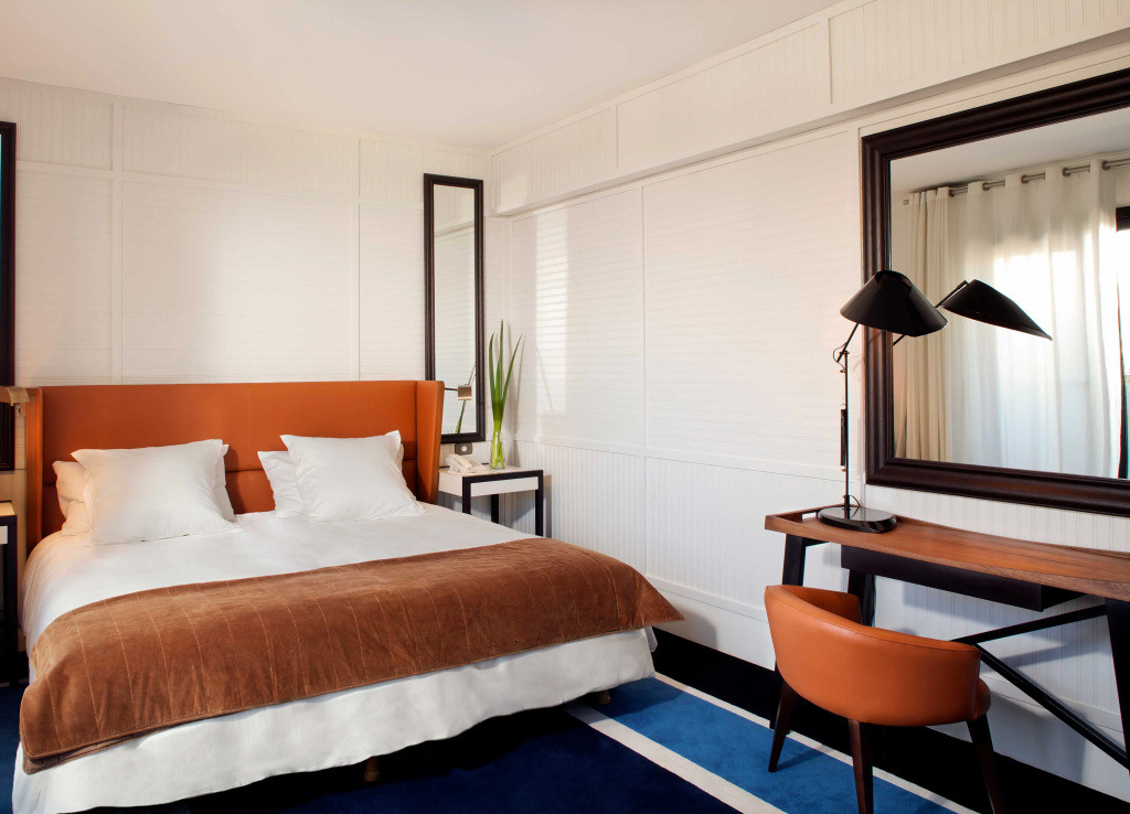 Superior room