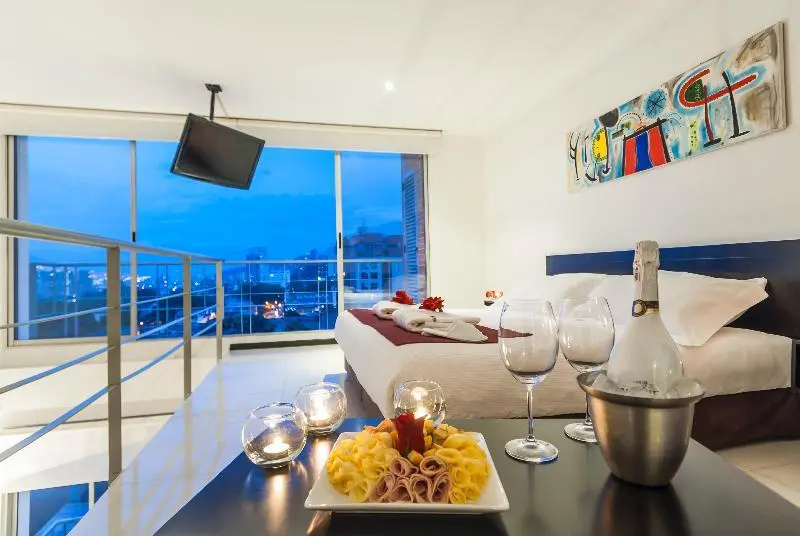 Orange Suite Medellin - Chambres