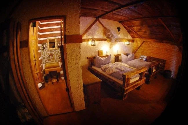 Středověký hotel Dětenice