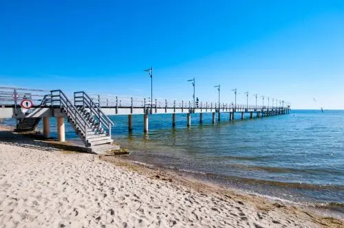 Beach & Waterfront