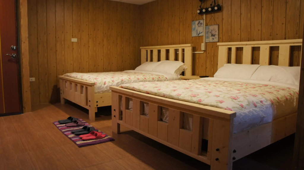 Bed in Dorm