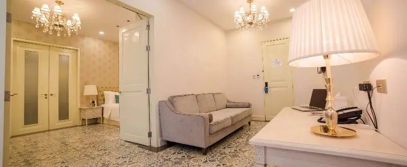 1 Bedroom Premier Suite