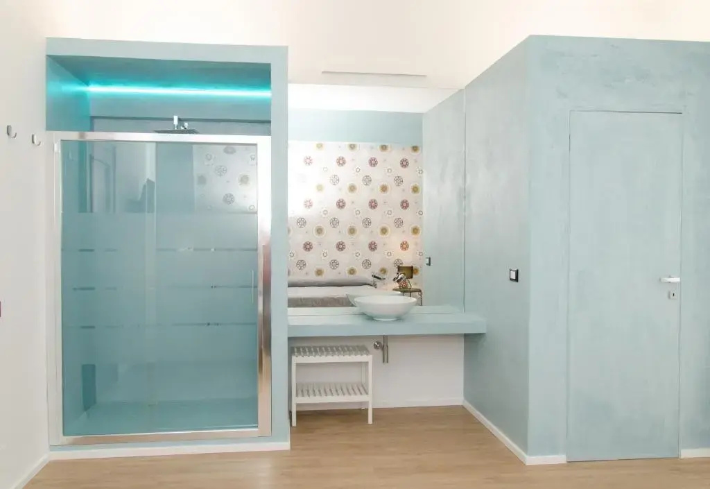 Deluxe Double room with balcony and with city view (full double bed)