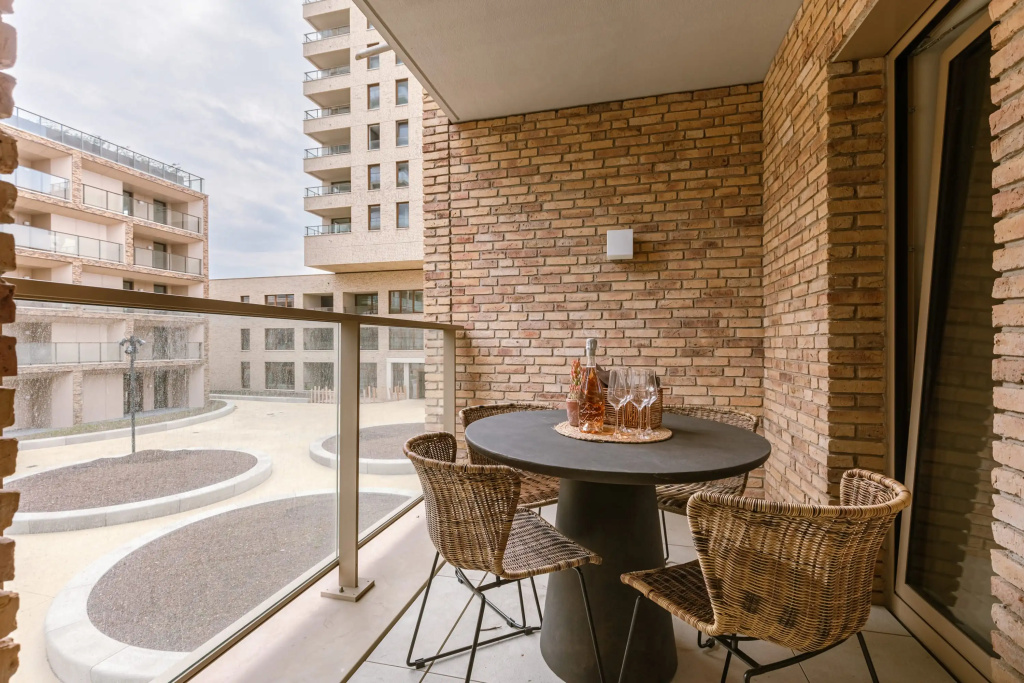 Beautiful Warm Apartment With Terrace in Ostend