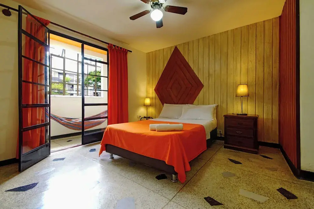 Deluxe Double room (full double bed)