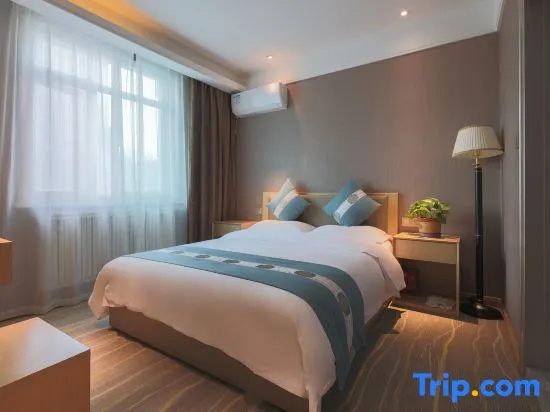 Business Double room (full double bed)