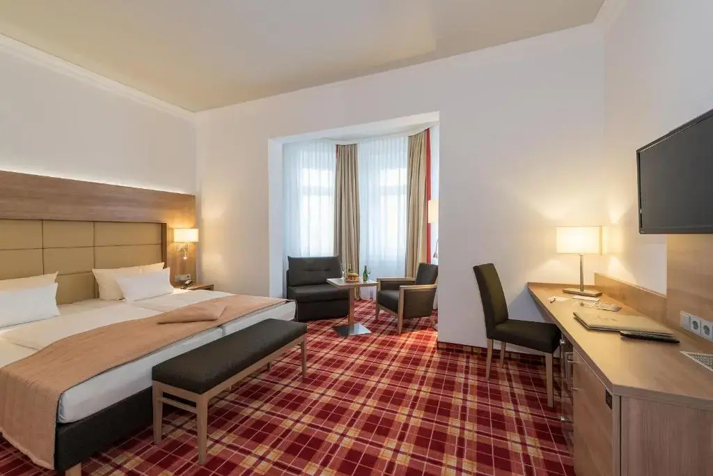 Standard Double room (full double bed)