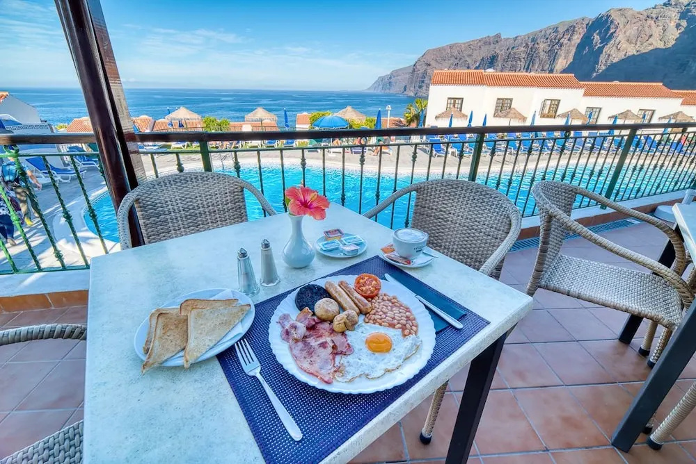 Balcony & Terrace