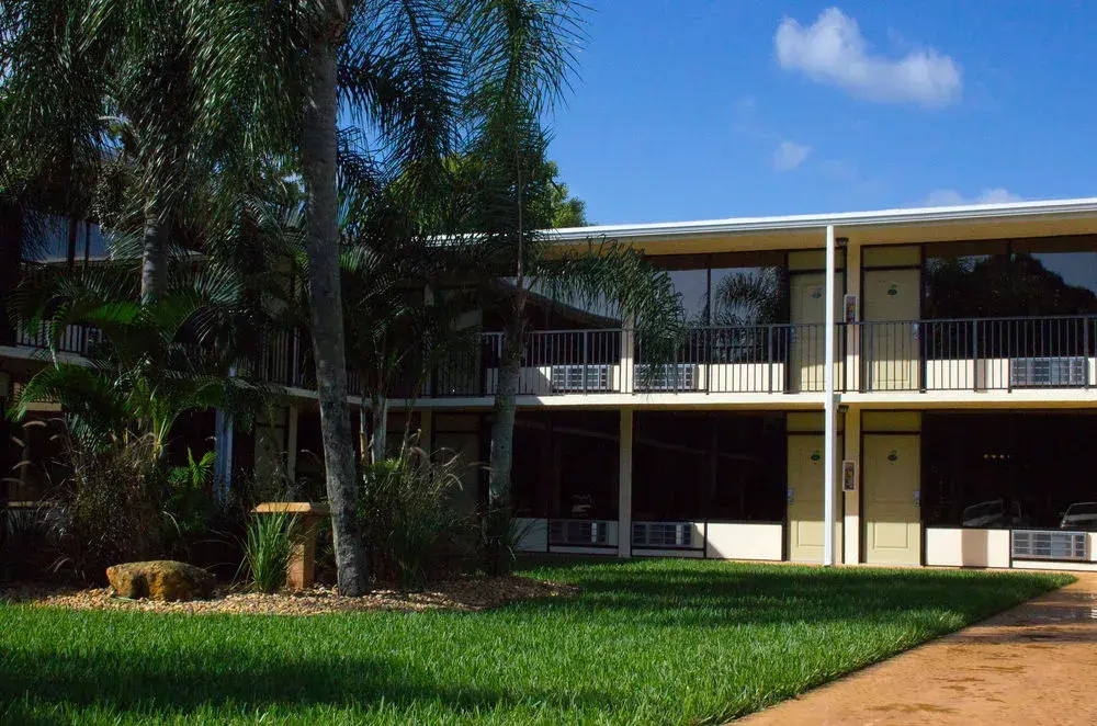 3 Palms - Fort Pierce