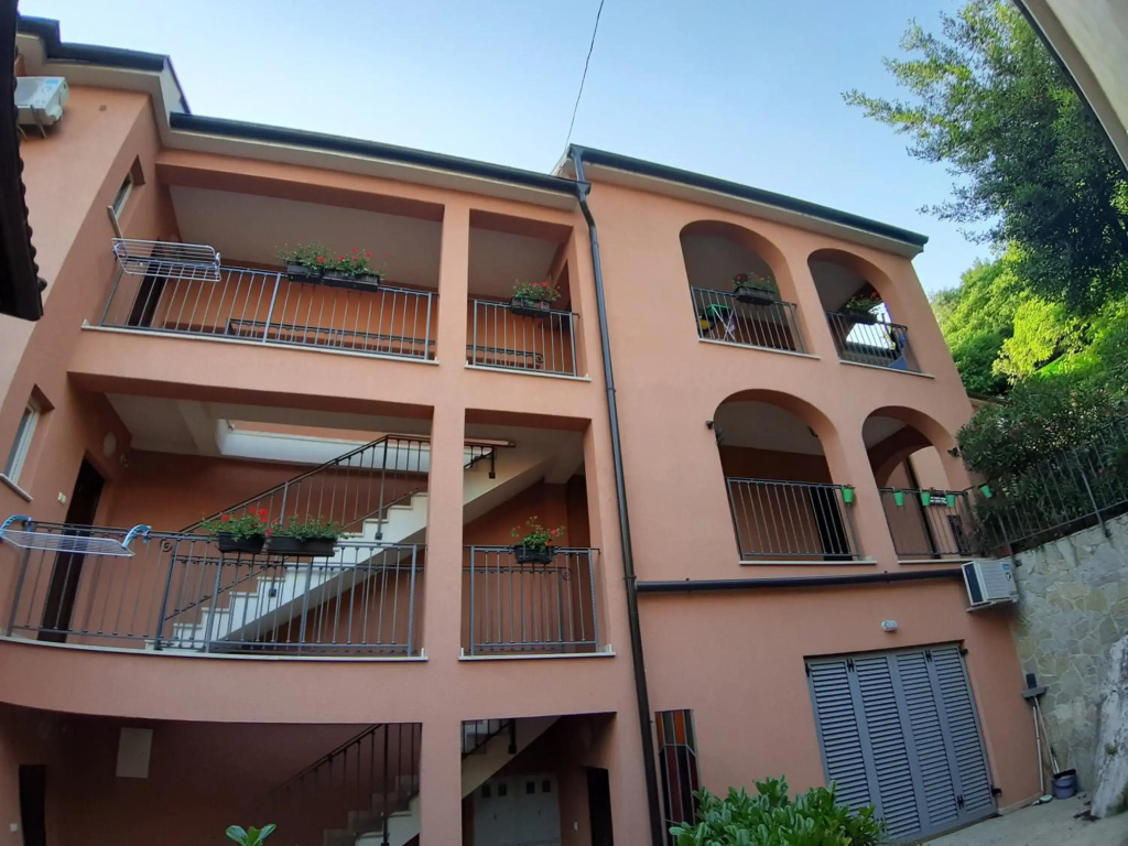 Mel Apartments