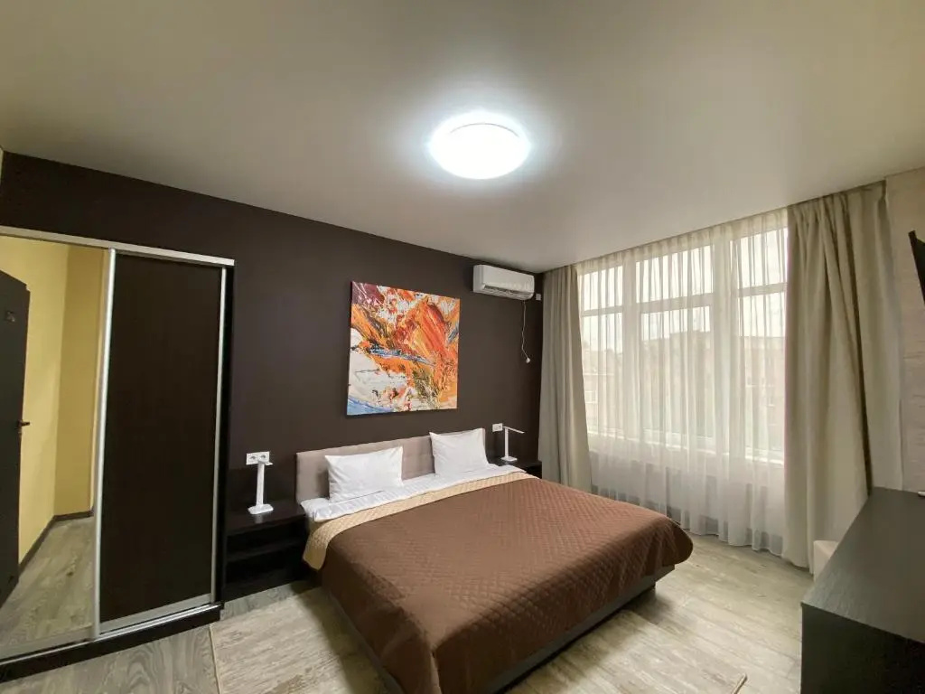 1 Bedroom Suite