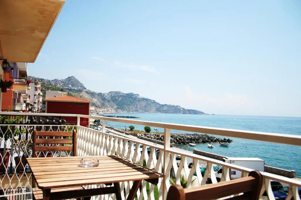 Mediterraneo Guesthouse - Chambres