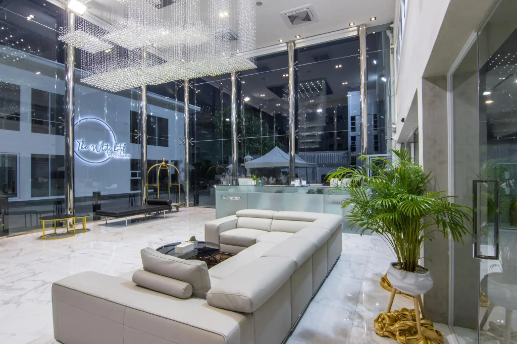 The White Hotel By Charoensri (SHA Extra Plus) - фото 20