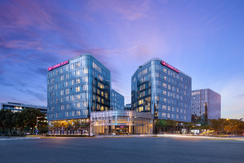 Crowne Plaza Shanghai Hongqiao by IHG in Shanghai