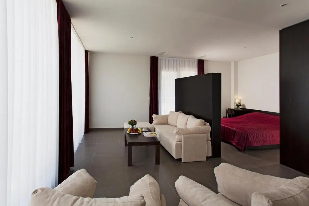 Deluxe Junior Suite