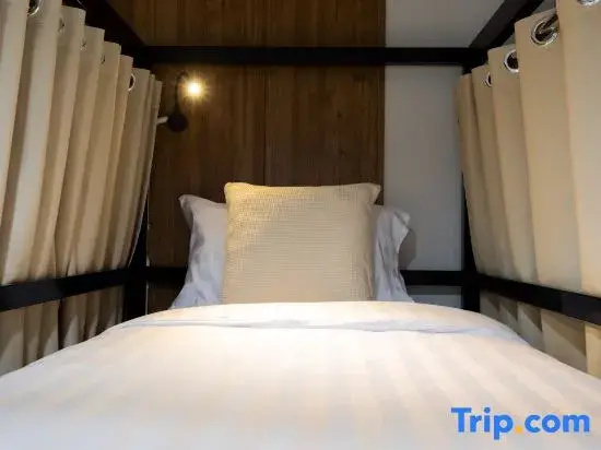 Bed in Dorm