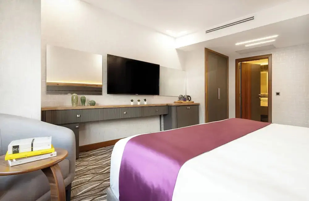 Premium Double room (full double bed)
