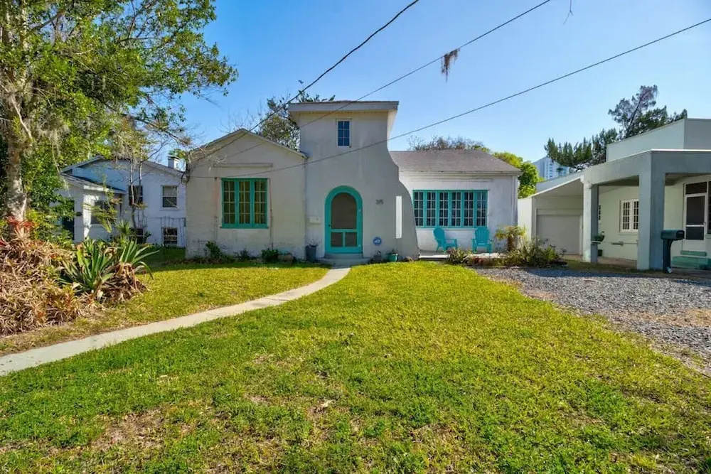 Spanish Beach Bungalow Mainhouse