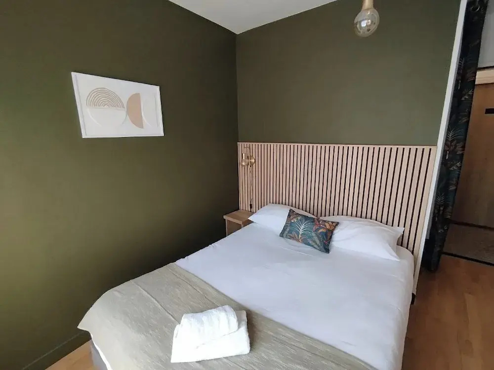 Brit Hotel Des Halles - Chambres