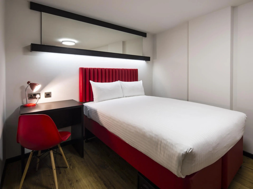 Tune Hotel Liverpool by null
