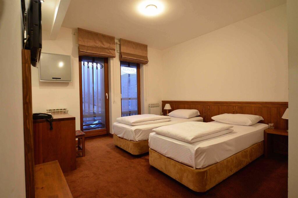 Hotel Konak by null