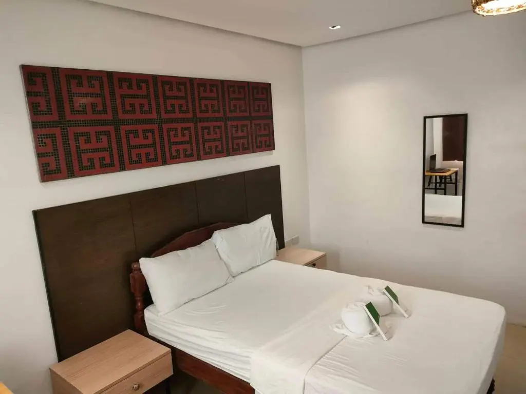 Economy room