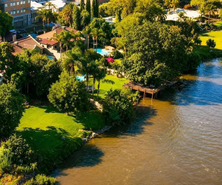 Moonriver Guesthouse