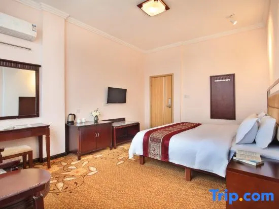 Deluxe Double room (full double bed)