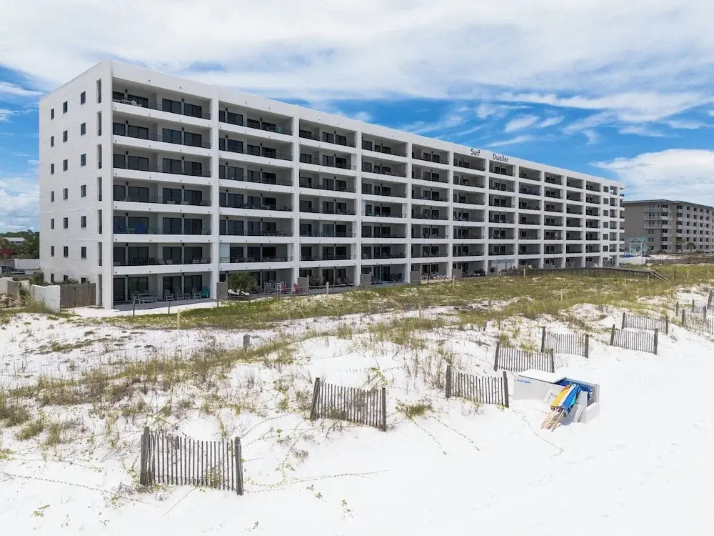 Surf Dweller 406 - The Beachcomber