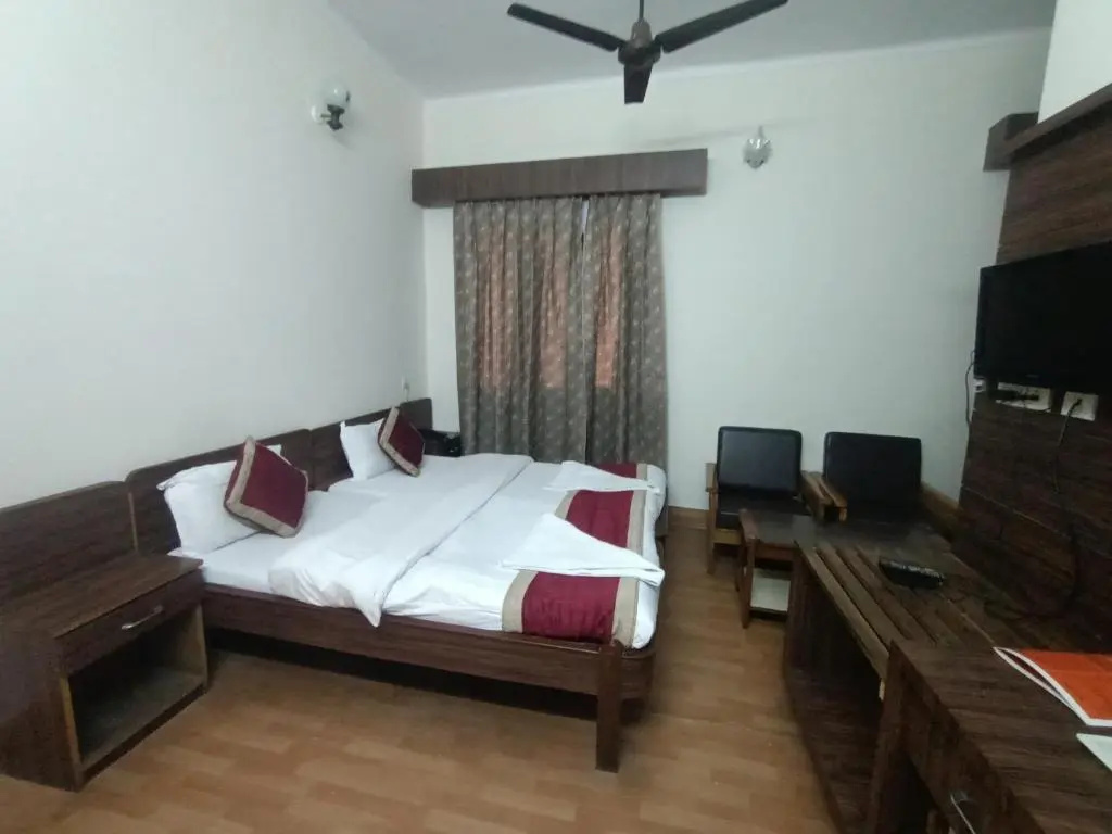 Standard Double room (full double bed)