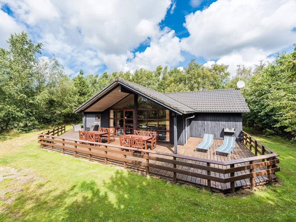 8 Person Holiday Home on a Holiday Park in Oksbøl