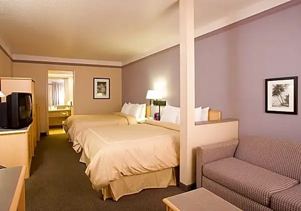 Quadruple Suite