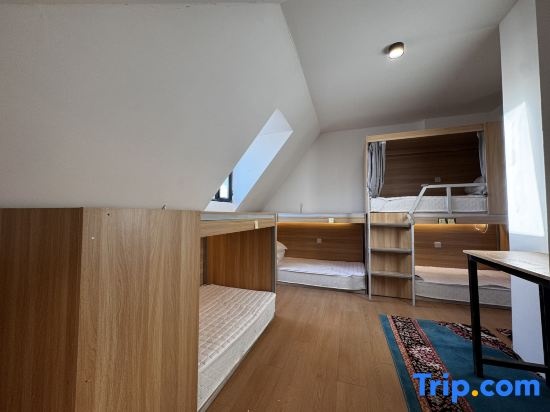 Bed in Dorm (male dorm)