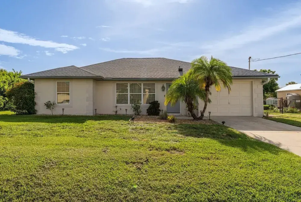 Gogo House in Port Charlotte