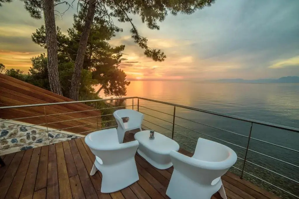 Balcony & Terrace