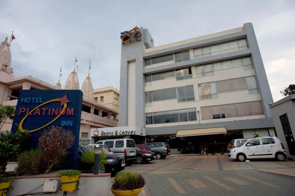 Hotel Platinum Inn