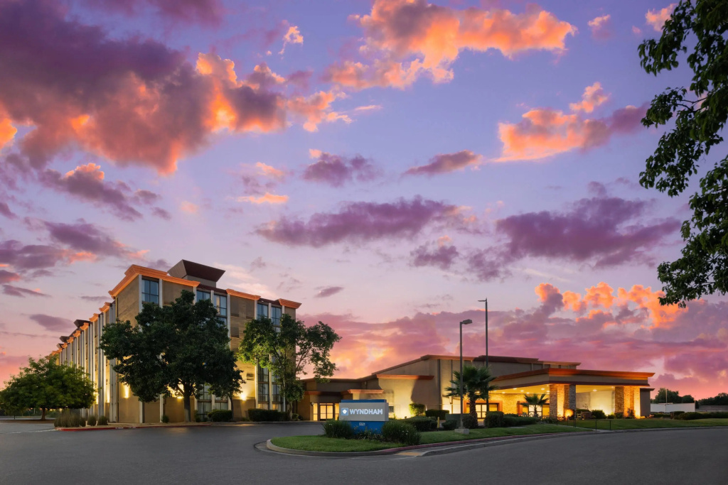 Wyndham Sacramento