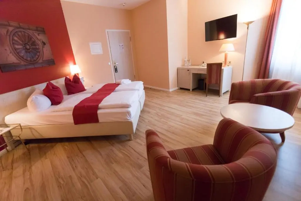 Standard Double room (full double bed)