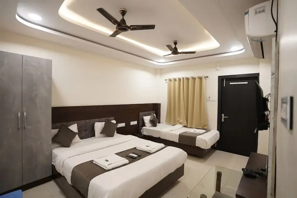 Hotel photo 11