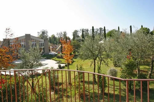 Balcony & Terrace
