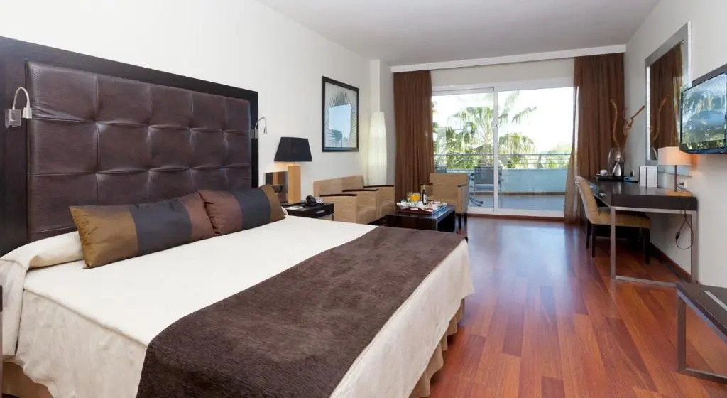 Senator Banús Adults Recomended - Chambres