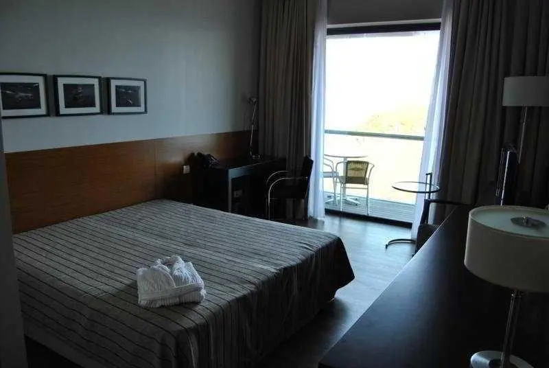 INATEL Flores - Chambres
