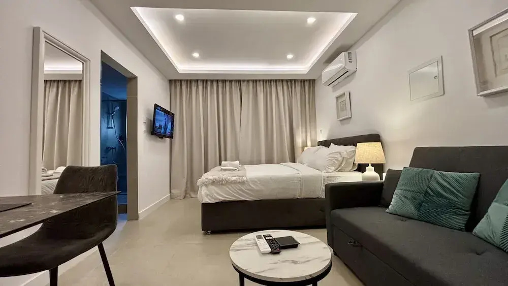 White Arches Studio Suite