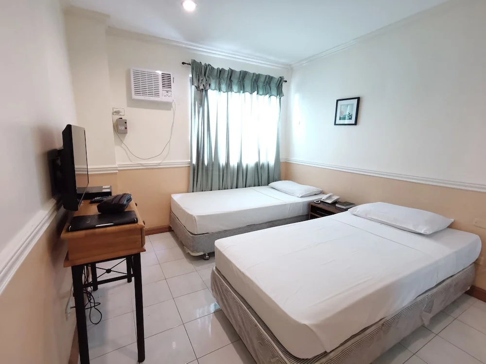 Economy Double room (twin beds)