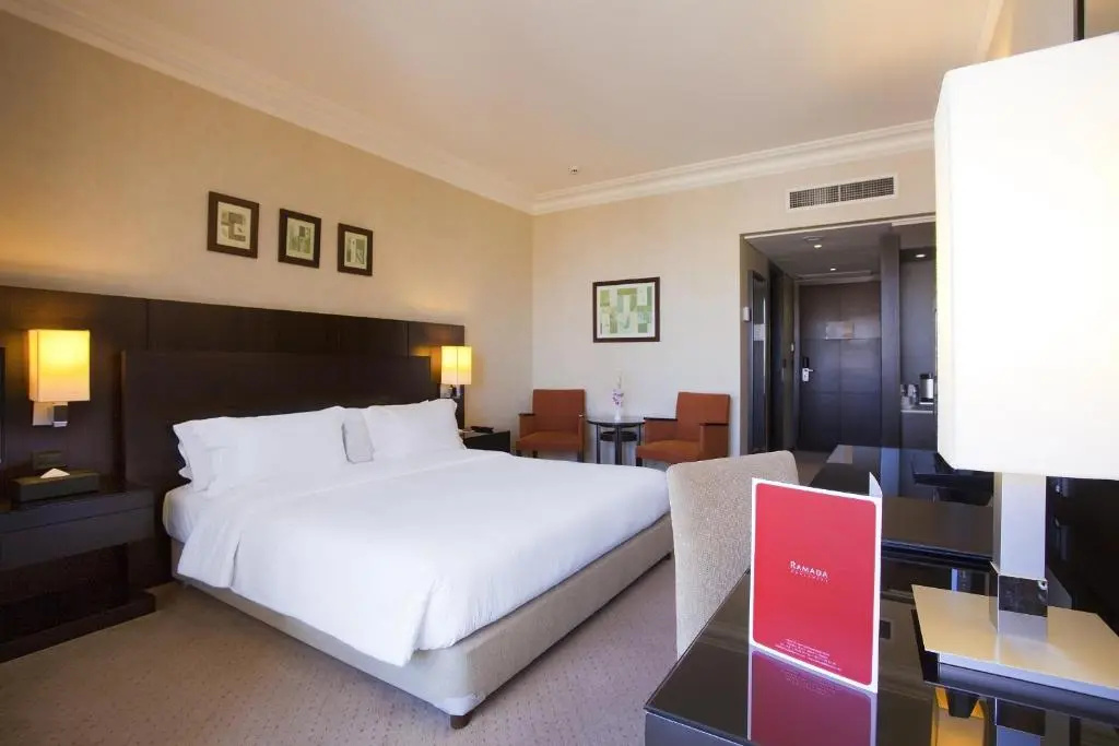 Ramada Plaza by Wyndham Beirut Raouche - Chambres