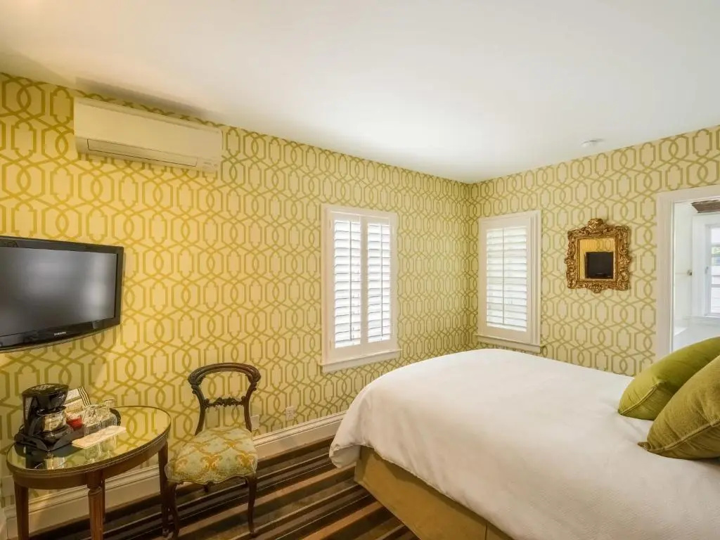 Classic room