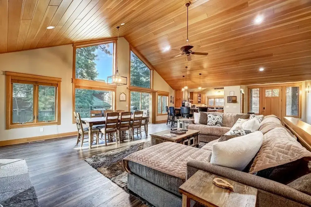 Golden Bear Lodge - Général