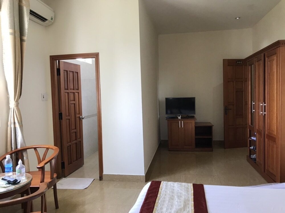 Minh Long Hotel — 5